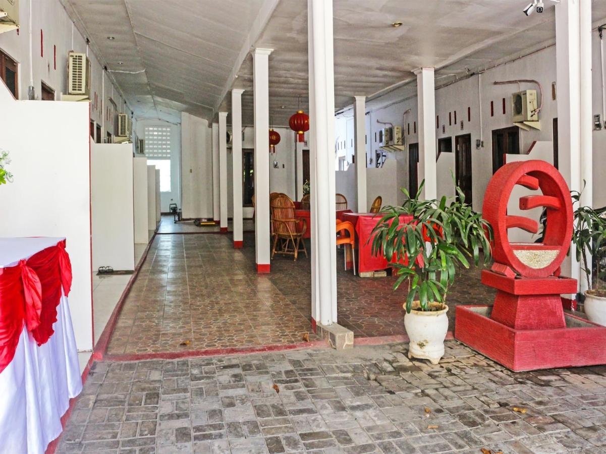 Oyo 91416 Puri 88 Homestay Kupang  Buitenkant foto
