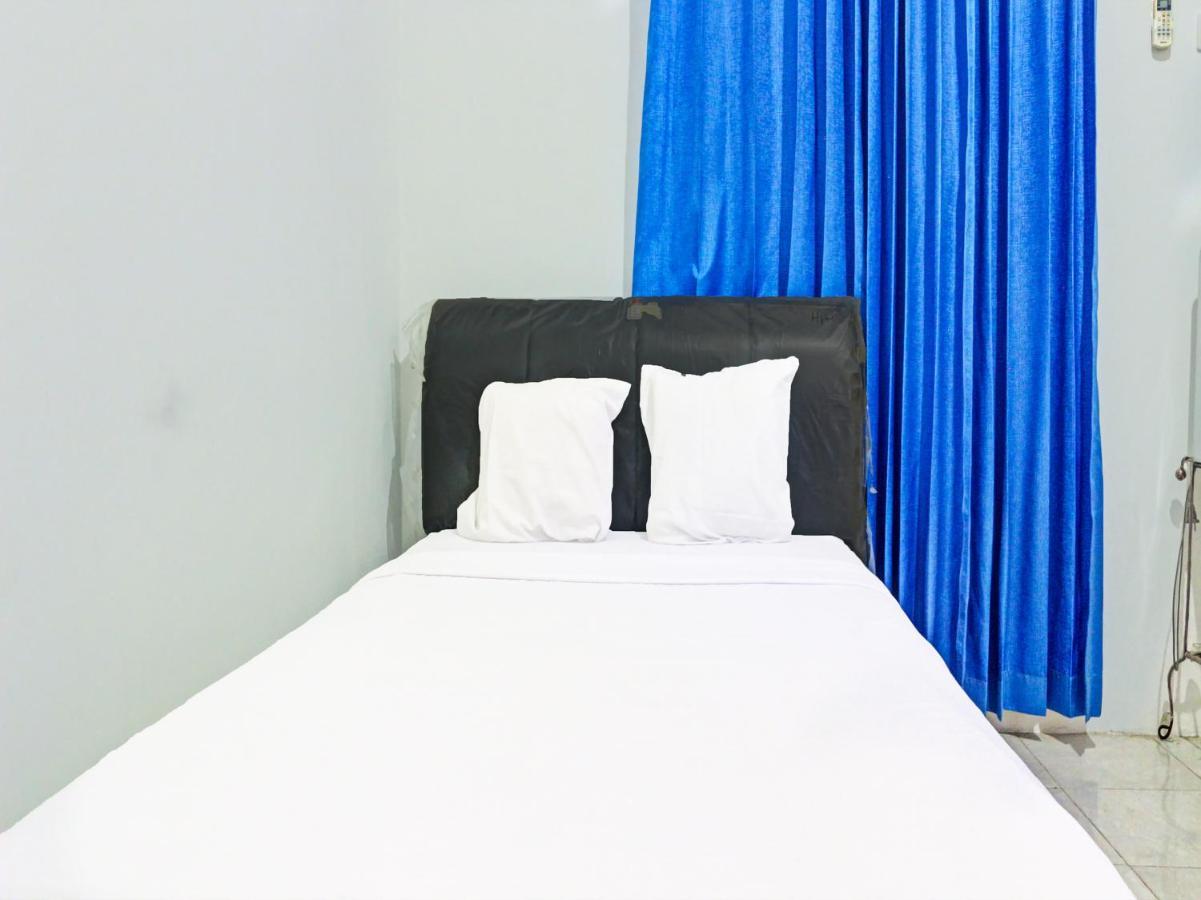 Oyo 91416 Puri 88 Homestay Kupang  Buitenkant foto